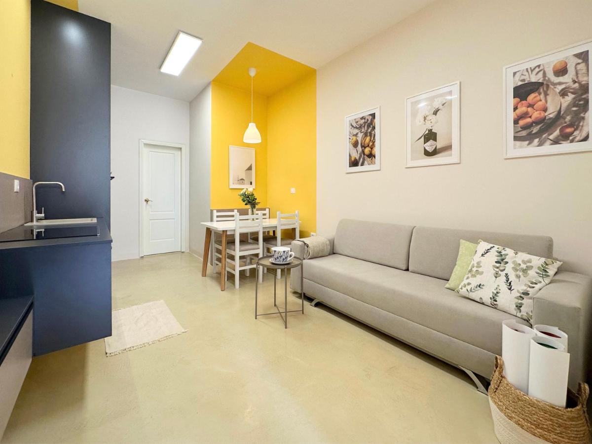 13 Eur For Monthly Stay - Home By The Sea - Hbs Golem  Extérieur photo