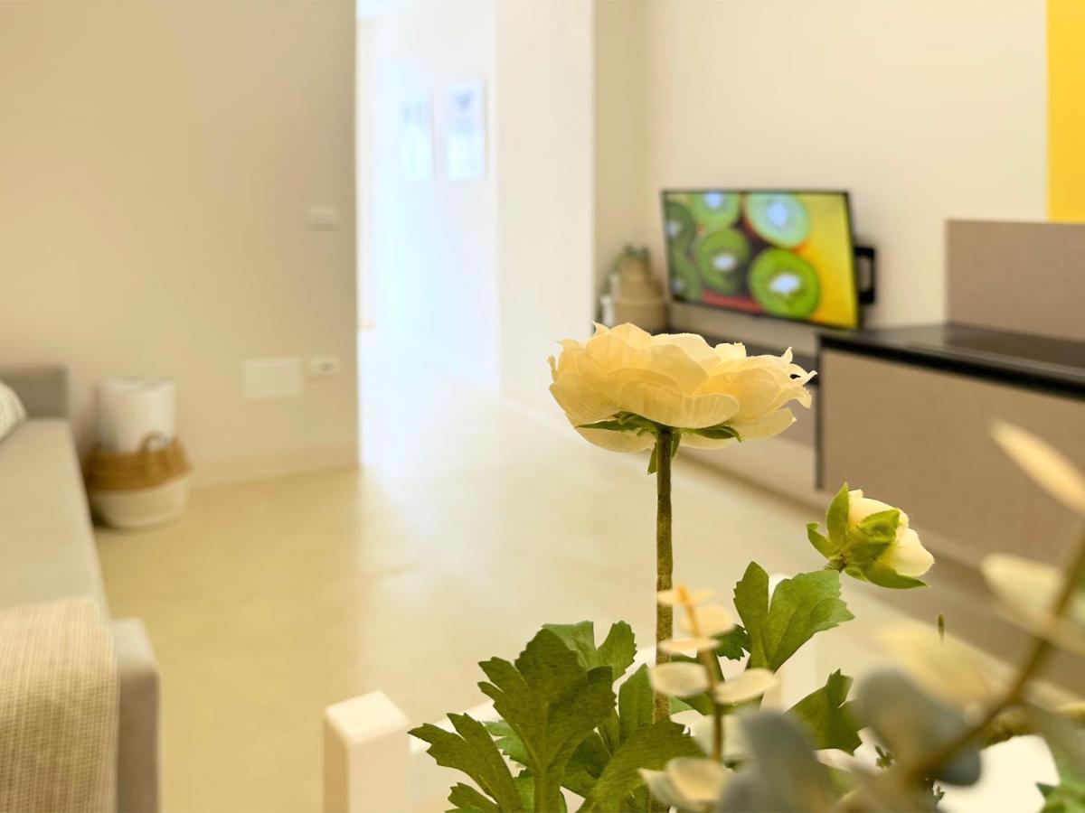 13 Eur For Monthly Stay - Home By The Sea - Hbs Golem  Extérieur photo