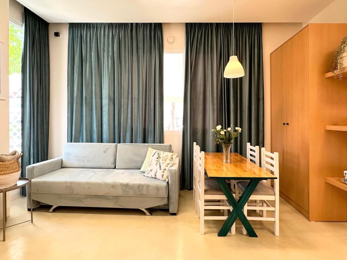 13 Eur For Monthly Stay - Home By The Sea - Hbs Golem  Extérieur photo