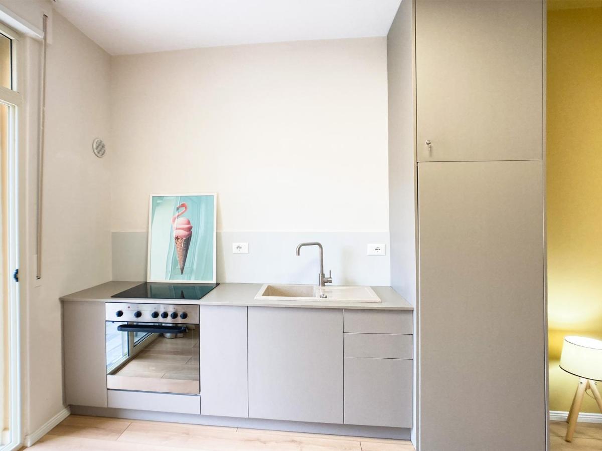 13 Eur For Monthly Stay - Home By The Sea - Hbs Golem  Extérieur photo