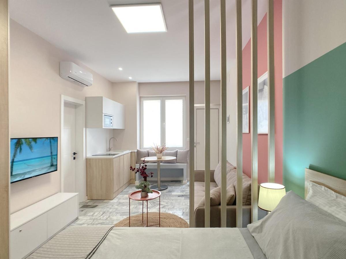 13 Eur For Monthly Stay - Home By The Sea - Hbs Golem  Extérieur photo