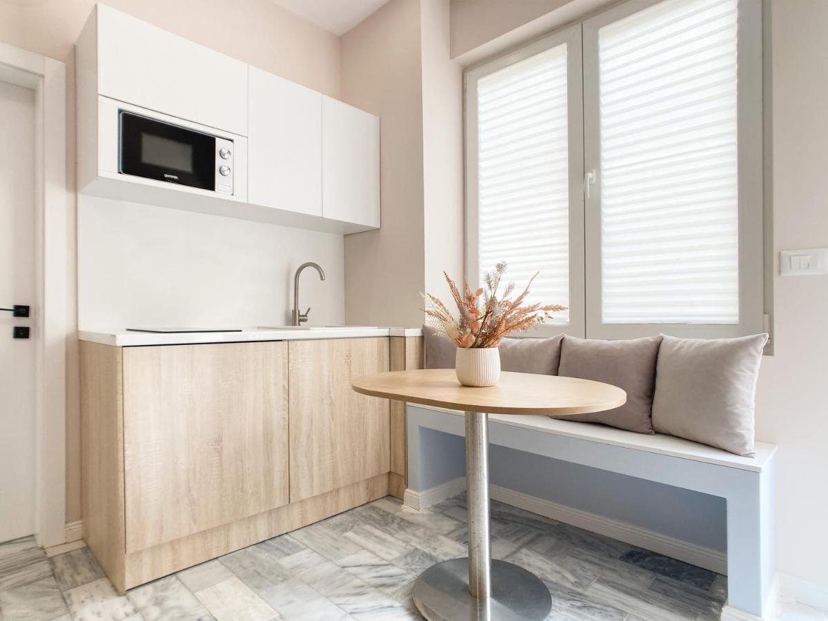 13 Eur For Monthly Stay - Home By The Sea - Hbs Golem  Extérieur photo